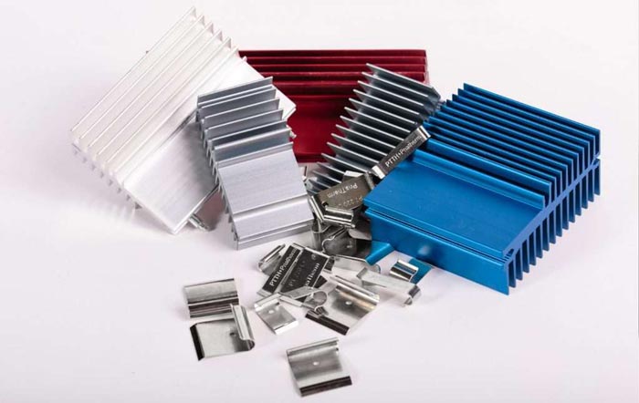 Heat sink with clips: simple element, many advantages